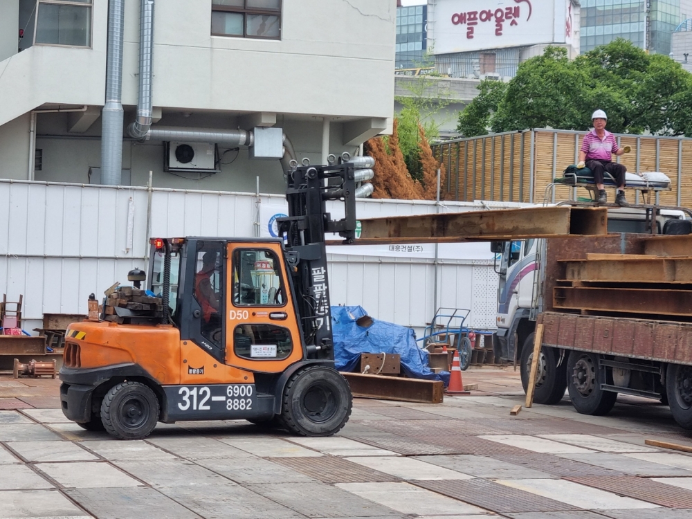 전동·디젤·LPG 지게차 전 차종 보유, 현장 맞춤 선택 가능